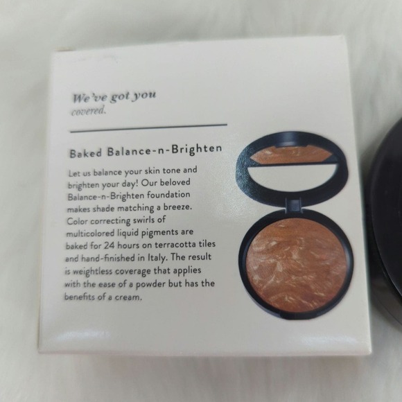 LAURA GELLER Baked Balance-n-Brighten Color Correcting FoundationBNIB - Picture 7 of 8